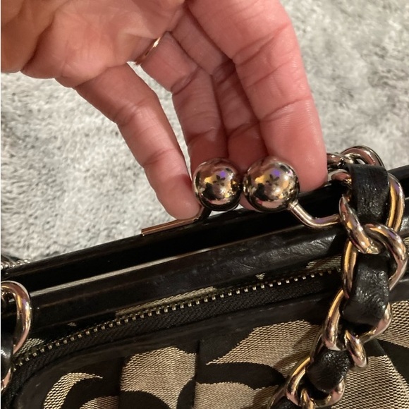 Rare Coach Parker Kisslock Chain Clutch Signature Op Art 13623 Black vintage - Picture 9 of 9